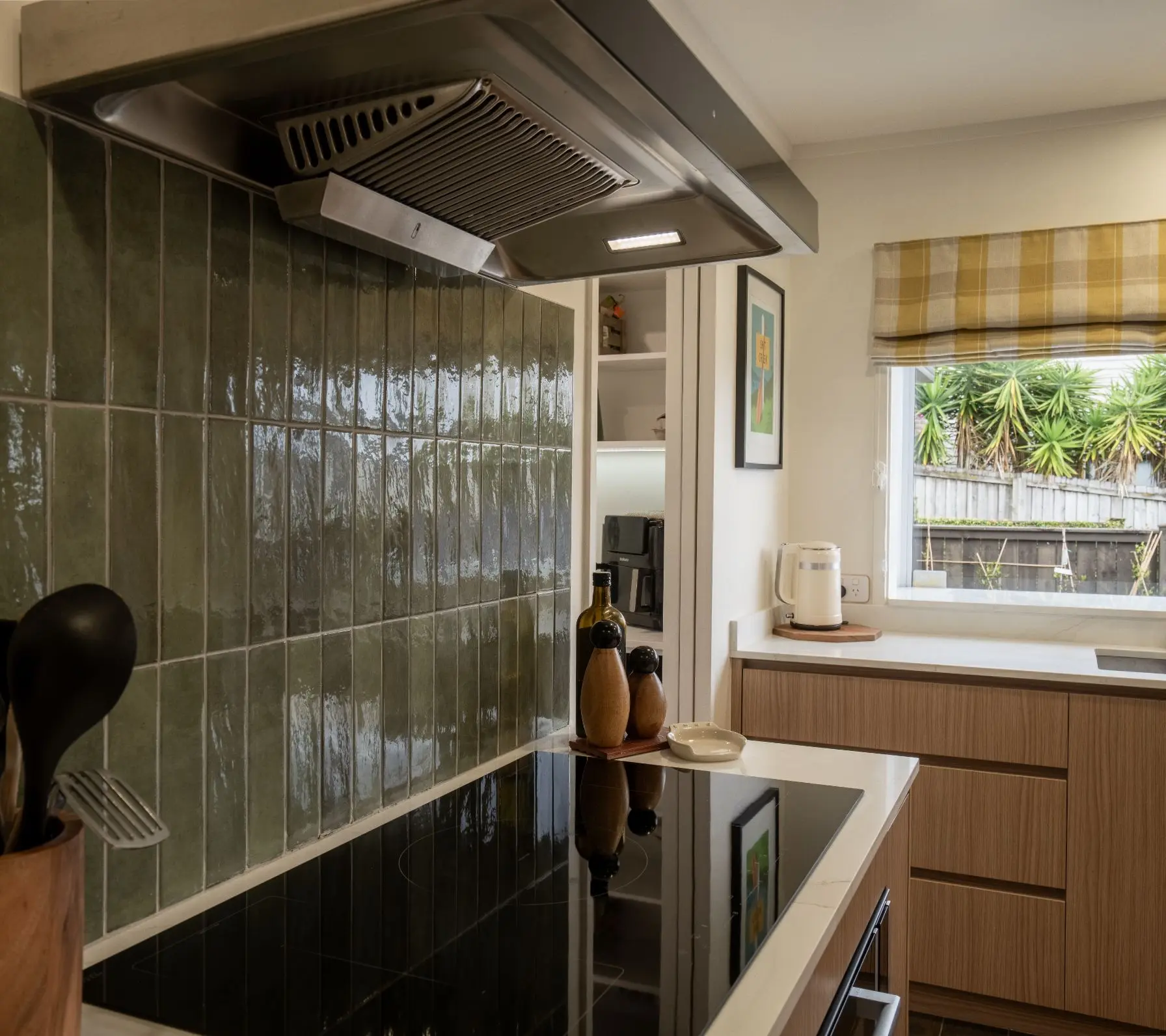 Jo Gooddy Hob Auckland - Quality craftsmanship by Next Level Kitchens